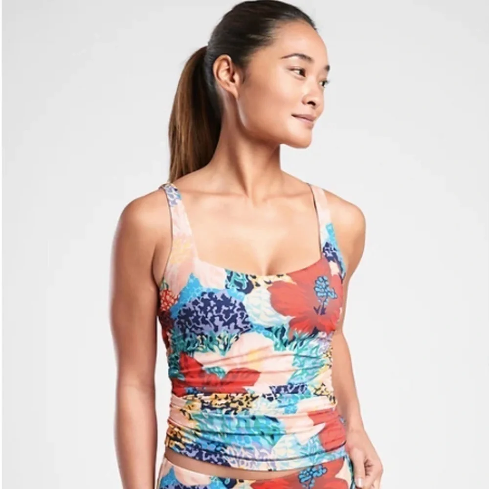 Athleta women square